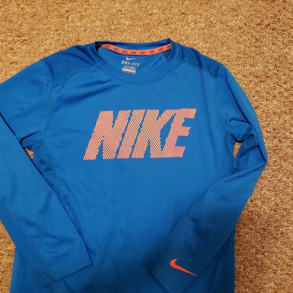 Nike Dri Fit Long Sleeve Shirt
